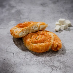 ατομικά στριφτά με γέμιση τυρί